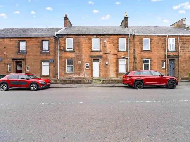 Flat for sale in Greenholm, Scotland