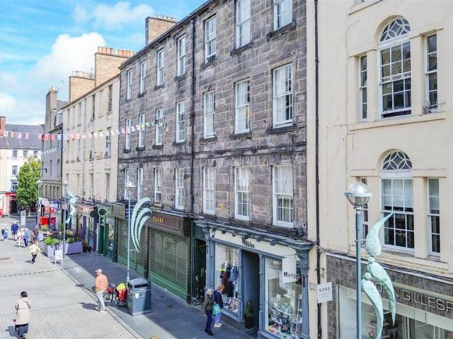 Flat for sale in Bridgend, Moneydie