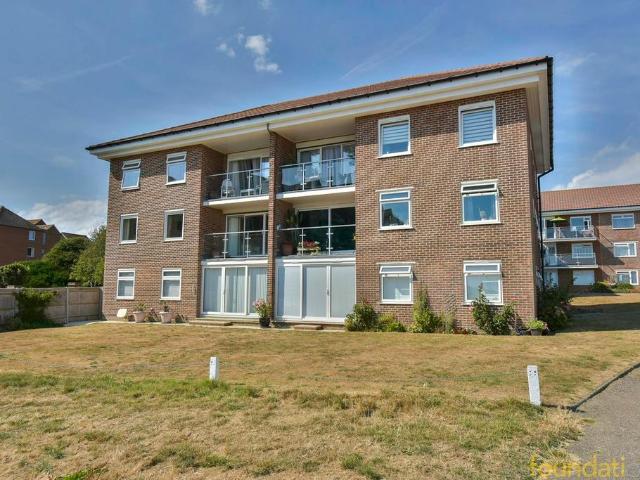 Flat for sale in Pebsham, Heathlands