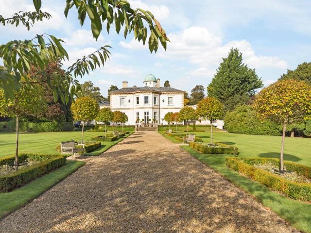 Flat for sale in Ewens Farm, Golden Valley