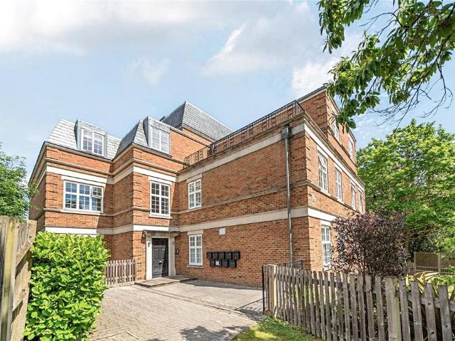 Flat for sale in Bickley, Greater London