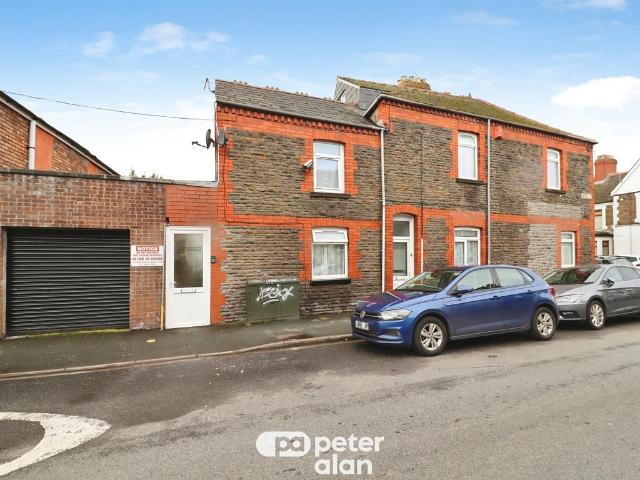 Flat for sale in Plasnewydd, Falcon Lodge