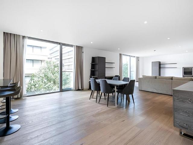 Flat for sale in Marylebone, Greater London