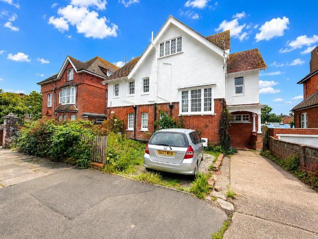 Flat for sale in Central, Heathlands
