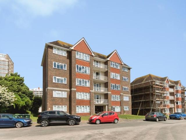 Flat for sale in Upperton, Eastbourne
