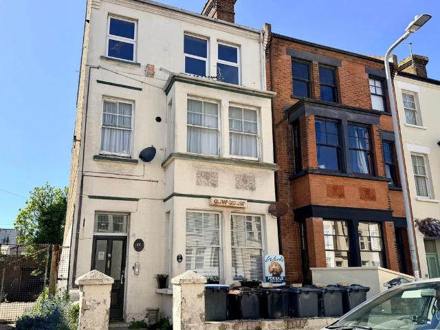 Flat for sale in Cliftonville West, Acol