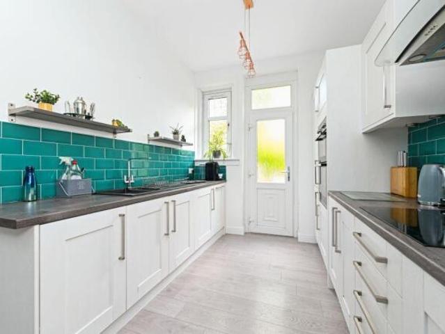 Flat for sale in Blackhall, Scotland