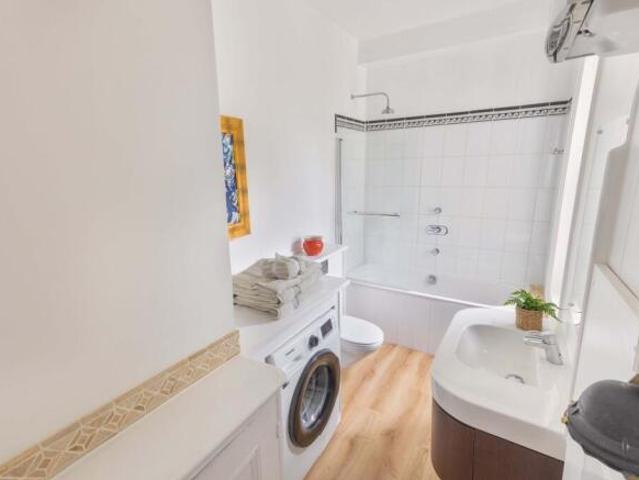 Flat for sale in Broadwater Down, Sandown Park