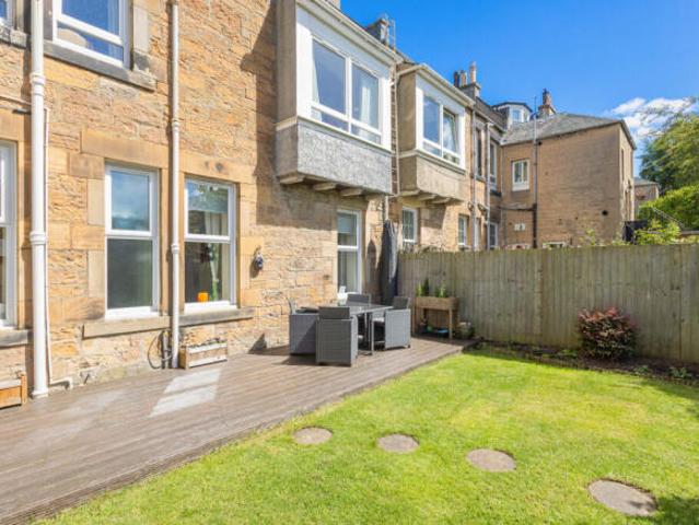 Flat for sale in Morningside, Scotland