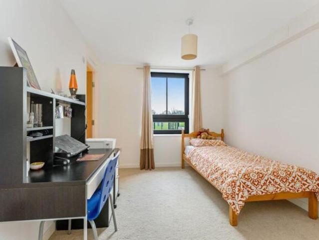 Flat for sale in Bangholm, Trinity