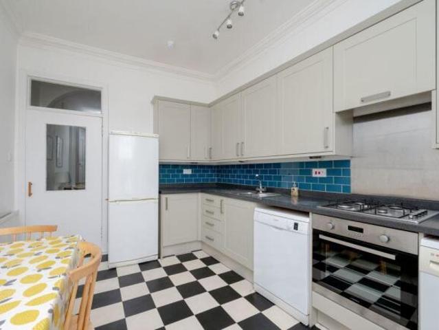 Flat for sale in Stockbridge, Scotland