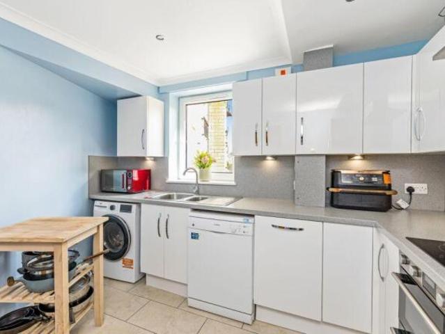 Flat for sale in Leith, Scotland