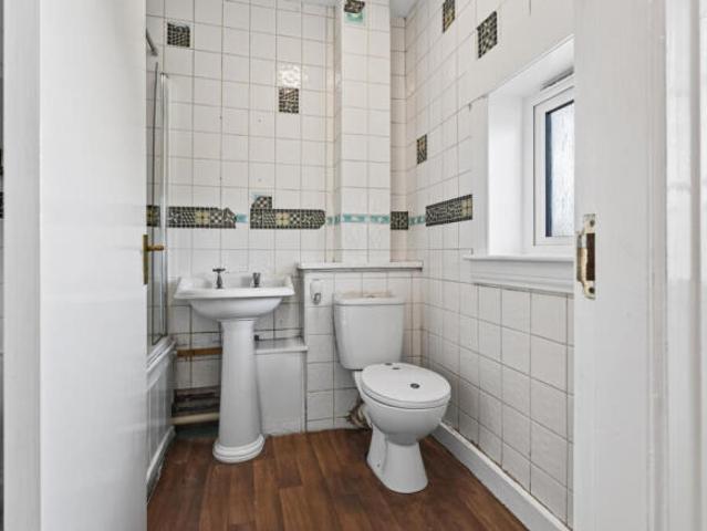 Flat for sale in Trinity, City of Edinburgh