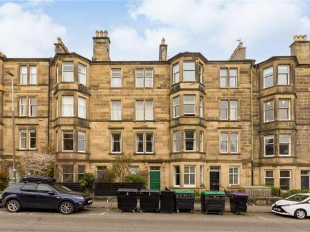 Flat for sale in Marchmont, Scotland