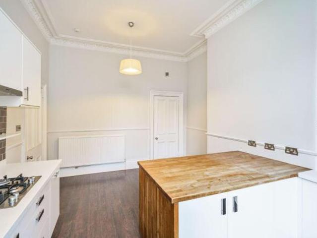 Flat for sale in New Town, Scotland