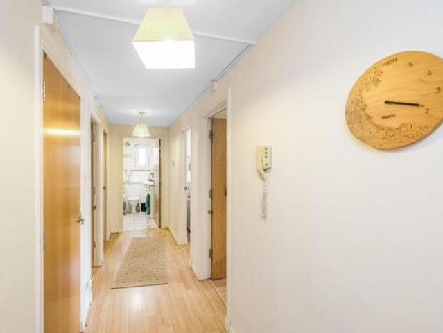 Flat for sale in Old Town, Scotland