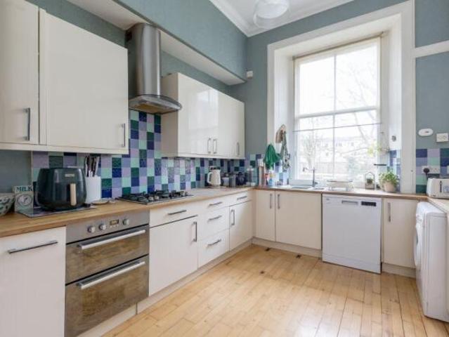 Flat for sale in Morningside, Scotland