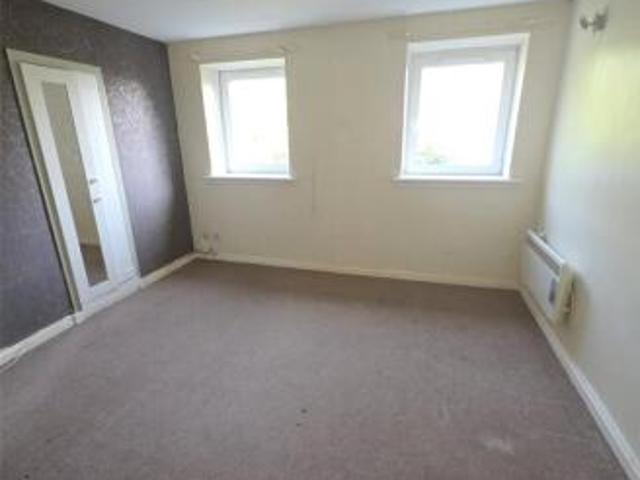 Flat for sale in Pilton, Scotland