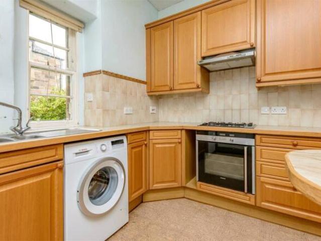 Flat for sale in Morningside, Scotland