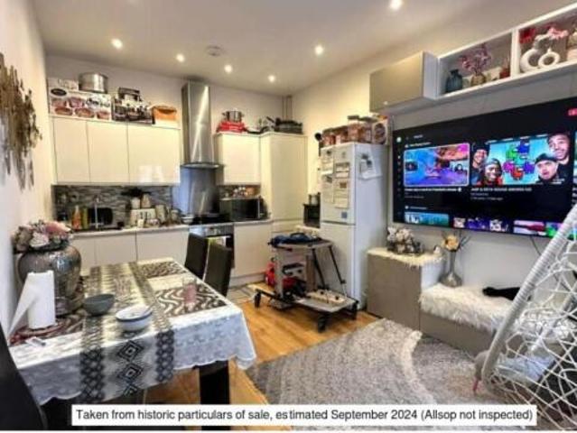 Flat for sale in Cat Hill