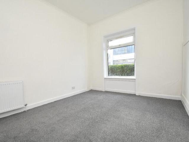 Flat for sale in South Cardonald, Glasgow