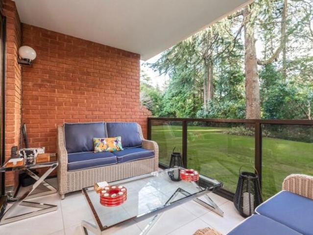 Apartment for sale in Perryfields, West Sussex
