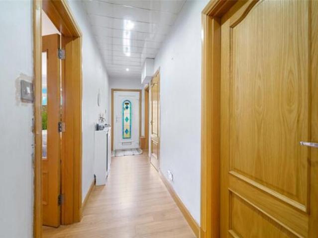 Flat for sale in Knightswood, Scotland