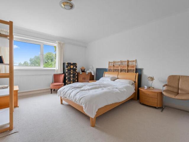 Flat for sale in Mearns, Scotland