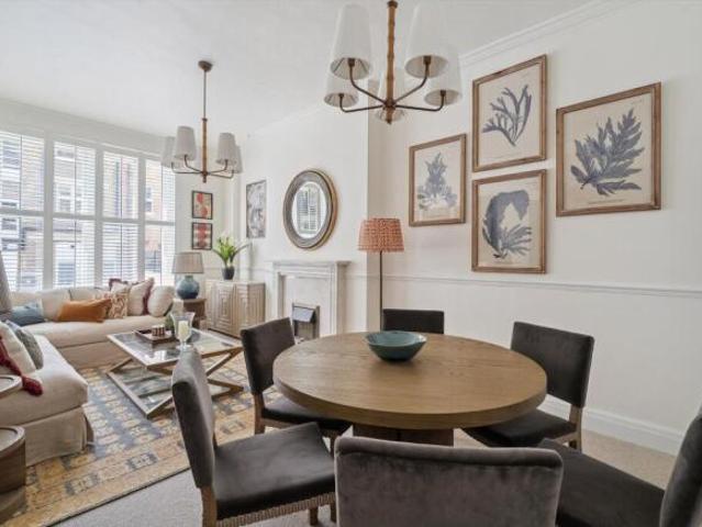 Flat for sale in Cat Hill