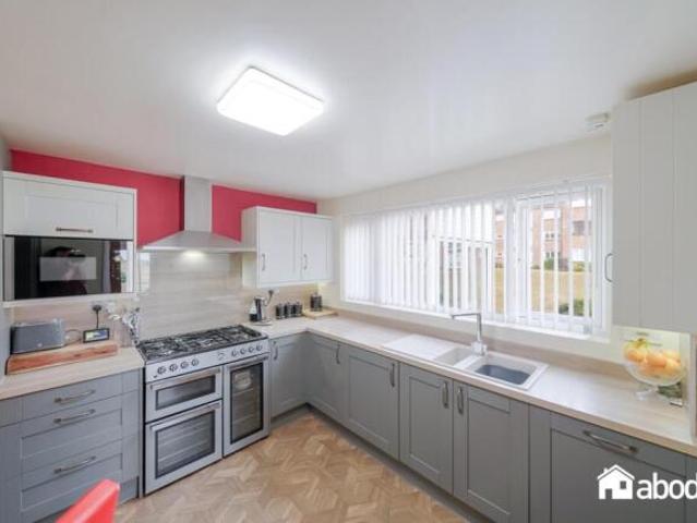 Flat for sale in Calderstones