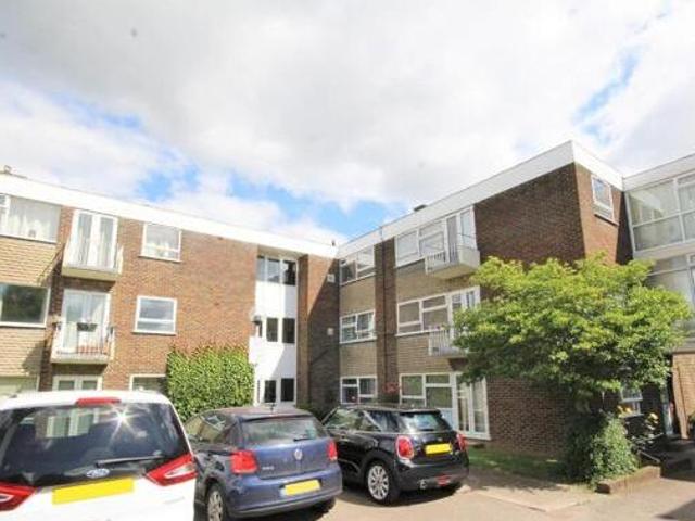 House for sale in Navestock Side, Essex