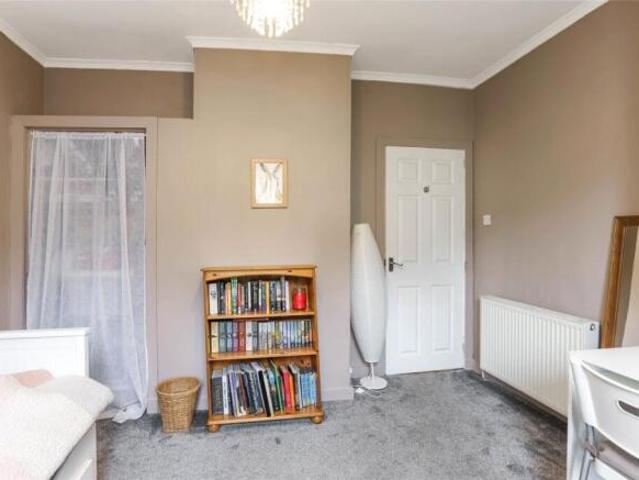 Flat for sale in West Drumoyne, Glasgow