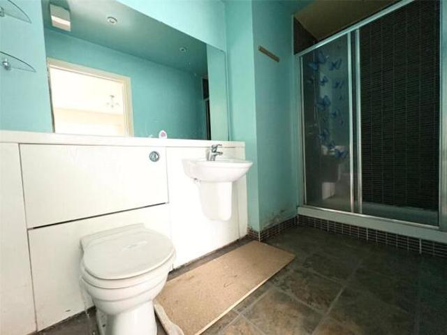 Flat for sale in Carmyle, Scotland