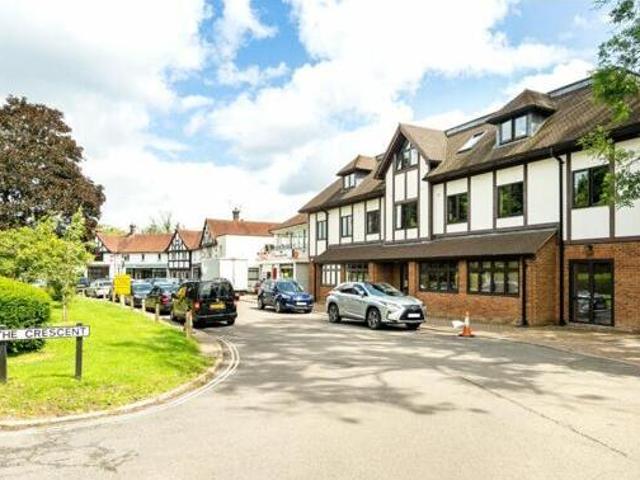 House for sale in Hillview, Surrey