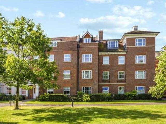 House for sale in Chichester, Littlecote
