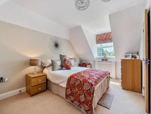 Flat for sale in Barton Stacey, Hampshire