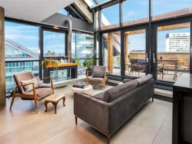 Flat for sale in Salford, Greater Manchester