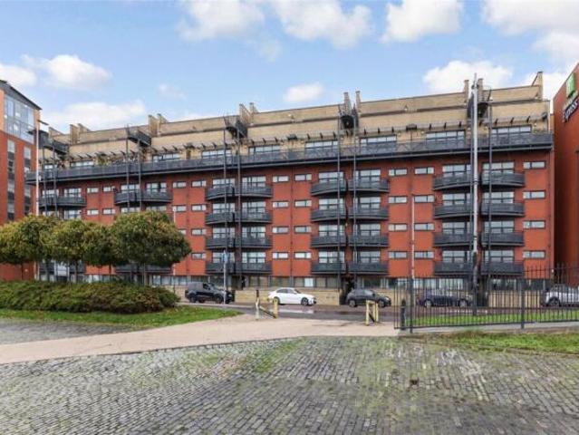 Flat for sale in Laurieston, Gorbals