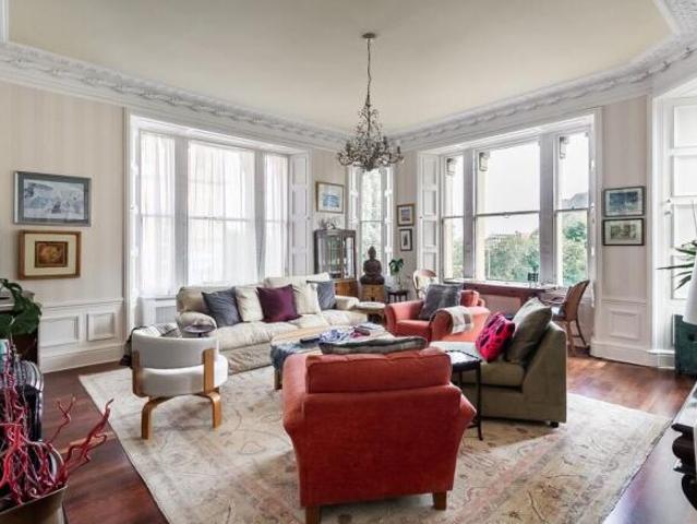 Flat for sale in Lauriston, Scotland