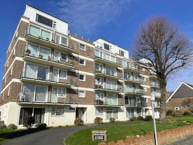 House for sale in Spring Vale, Hampshire