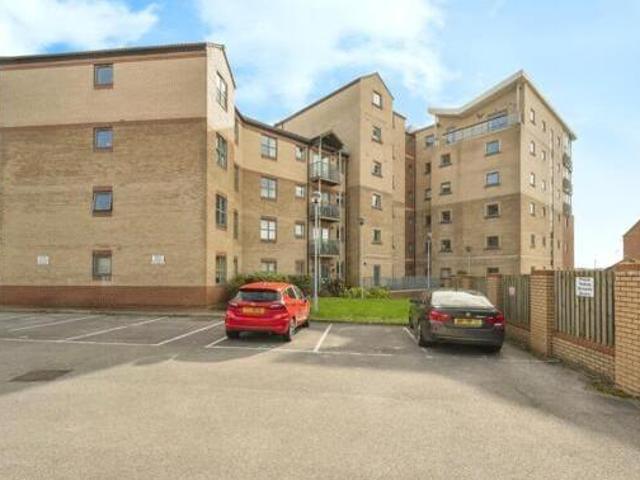 House for sale in Lakeside, South Yorkshire