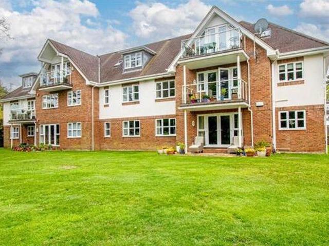 House for sale in Tricketts Cross, Ferndown