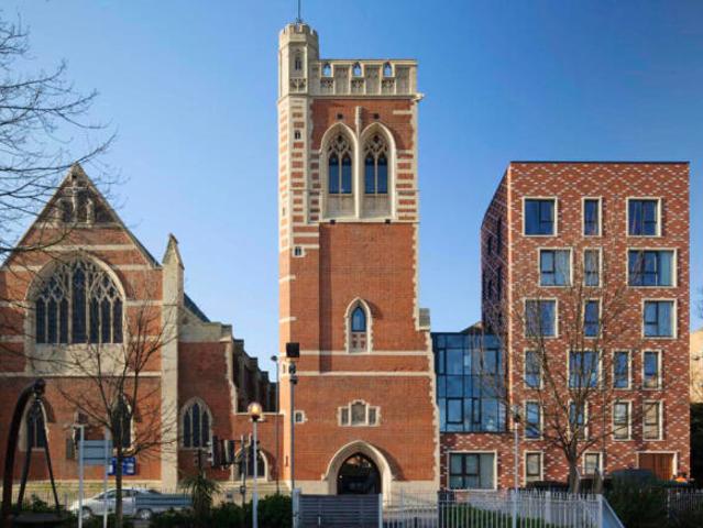 Flat for sale in Hackney Wick, Greater London
