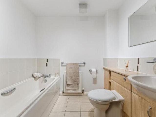 Flat for sale in Milngavie, Scotland