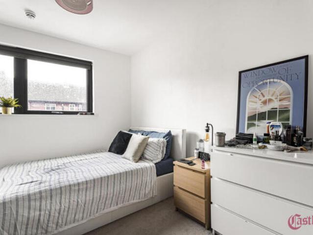 Flat for sale in Homerton, Greater London