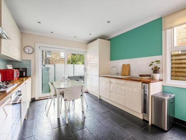 Flat for sale in Cat Hill