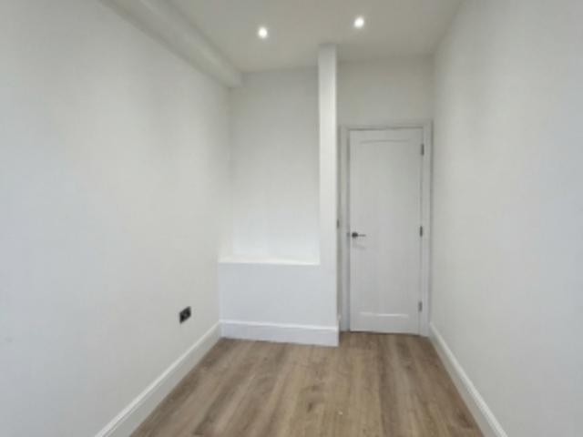 Flat for sale in Bournemouth