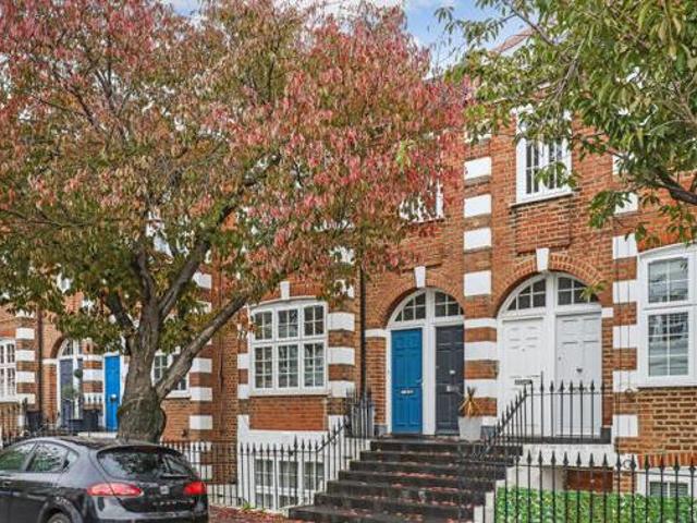 House for sale in Lyons, Greater London
