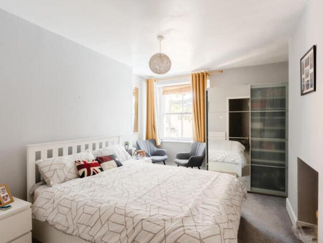 Flat for sale in Feckenham, City Of Bristol