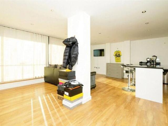 Flat for sale in East Bank, Norfolk